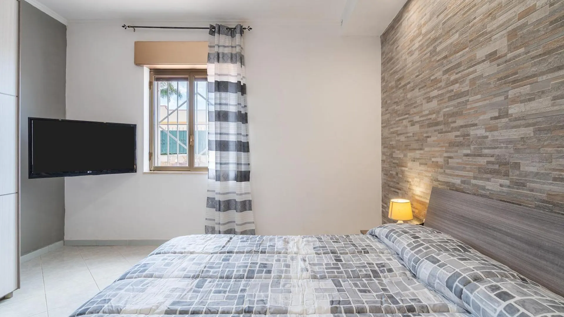 Appartamento In Villa Paradiso アレネッラ