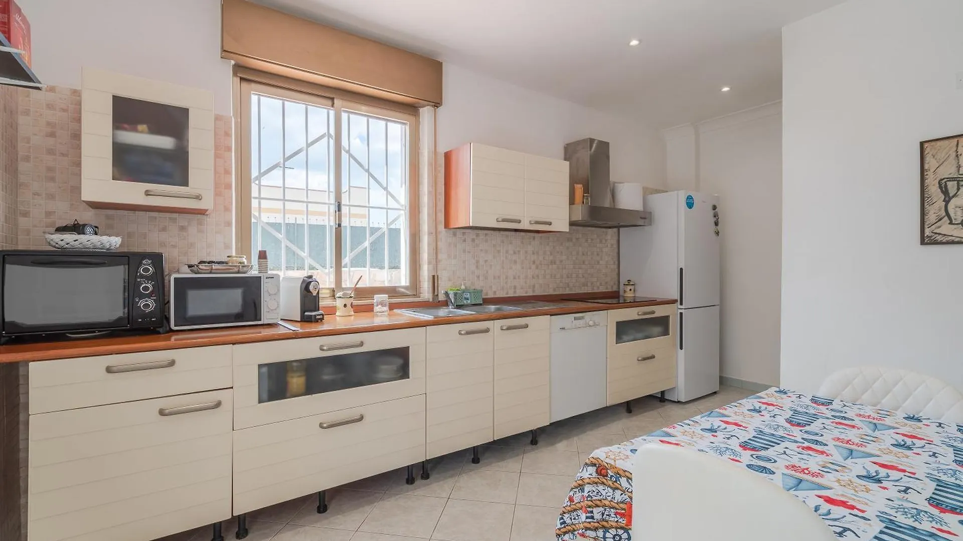Appartamento In Villa Paradiso アレネッラ 0*,  イタリア