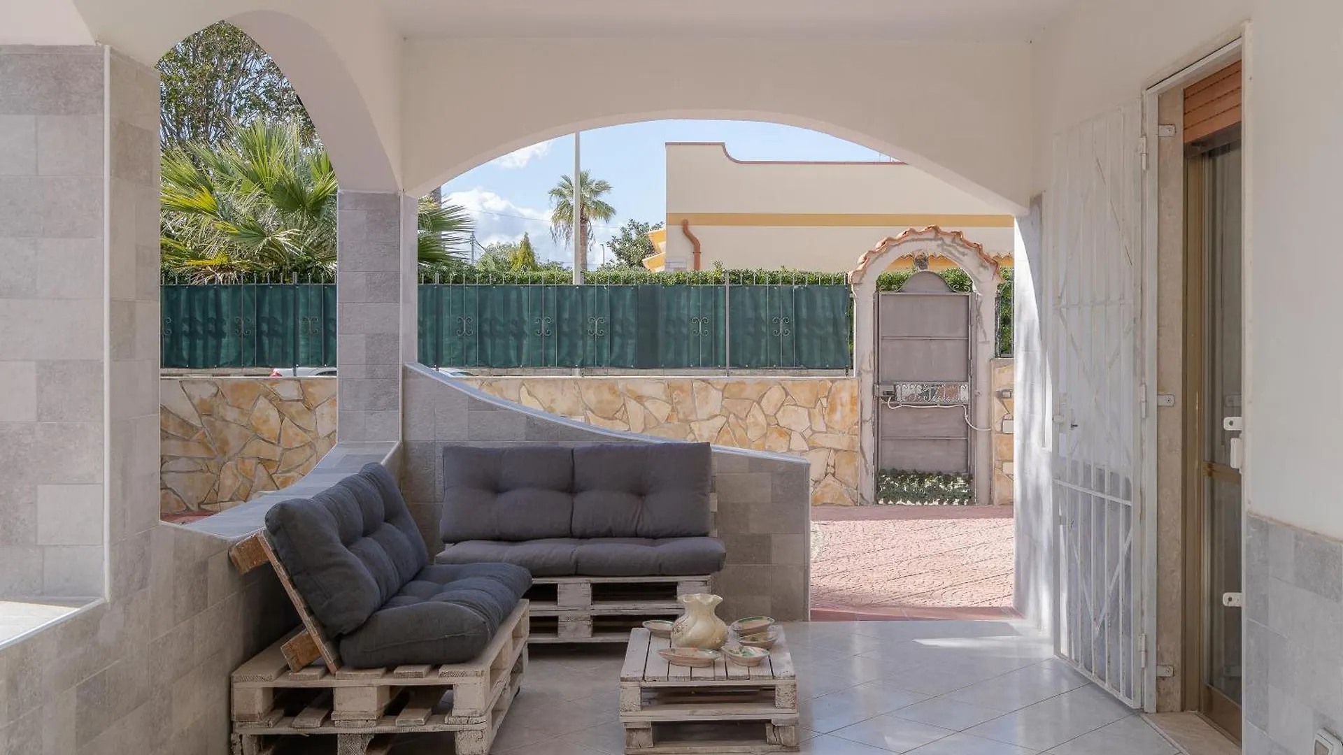 Appartamento In Villa Paradiso アレネッラ